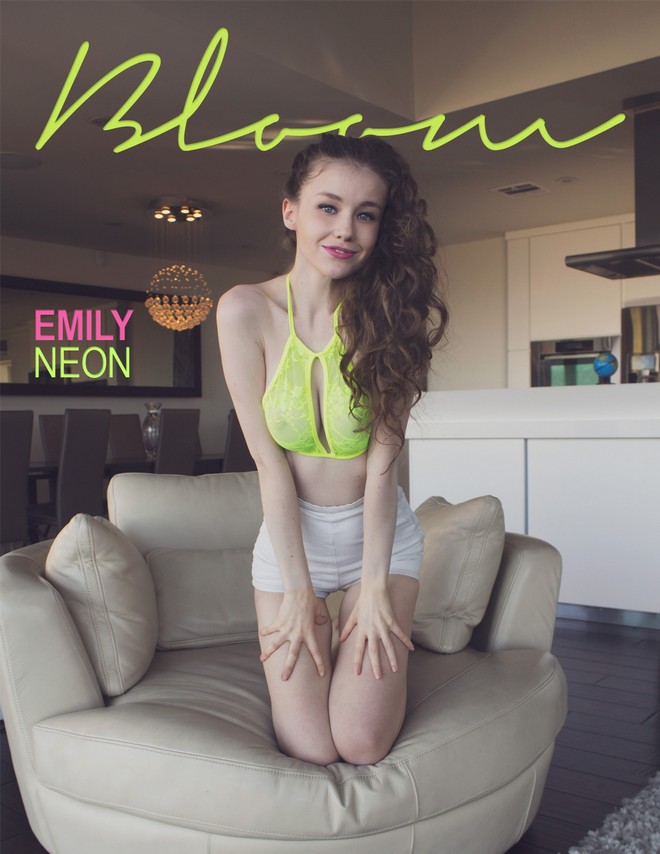 Emily Bloom - Photo & Video Pack 2016, Part 02