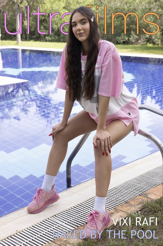Vixi Rafi - Naked By The Pool
