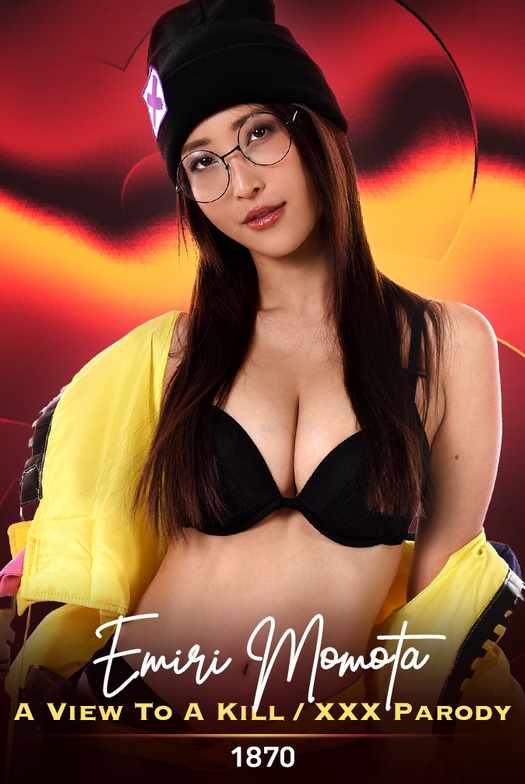 [iStripper] Emiri Momota - A View To A Kill