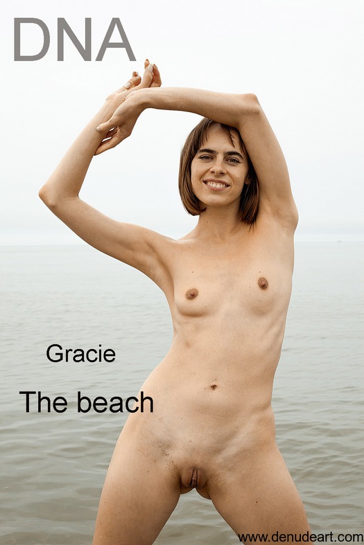 [DeNudeArt] Gracie - The Beach